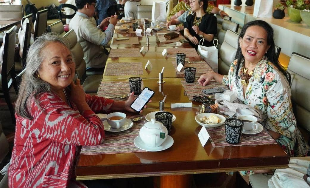 Ballet Philippines’ board of trustees vice chairperson Maan Hontiveros and BP president Kathleen Liechtenstein.